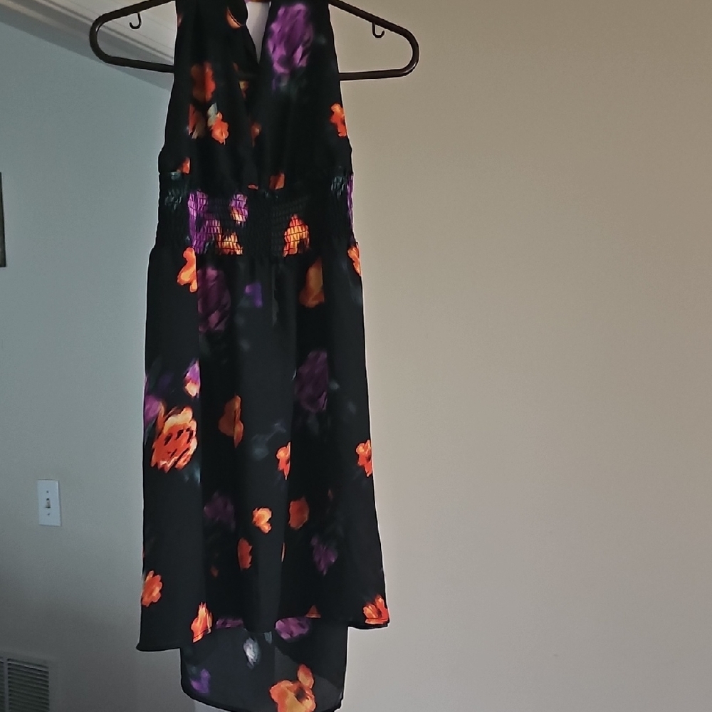 Chic Black Floral Backless Dress